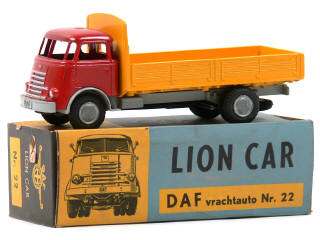 Lot 377 - LION-CAR (PAYS-BAS) (1)