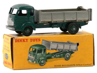Lot 533 - DINKY TOYS (FRANCE) (1)