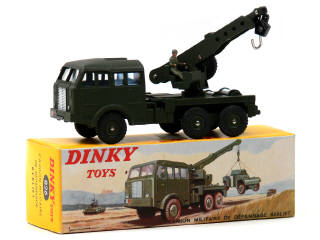 Lot 575 - DINKY TOYS (FRANCE) (1)