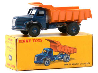 Lot 563 - DINKY TOYS (FRANCE) (1)