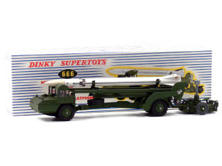 Lot 679 - DINKY TOYS (GB) (1)