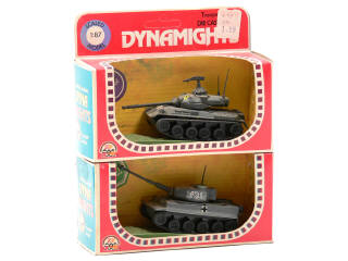 Lot 819 - ZEE TOYS (HONG KONG) (2)