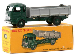 Lot 561 - DINKY TOYS (FRANCE) (1)