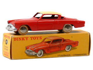 Lot 529 - DINKY TOYS (FRANCE) (1)