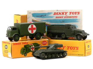 Lot 624 - DINKY TOYS (4)