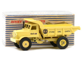 Lot 663 - DINKY TOYS (GB) (1)