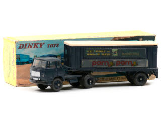 Lot 590 - DINKY TOYS (FRANCE) (1)