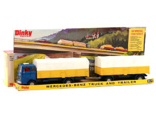 Lot 673 - DINKY TOYS (GB) (1)