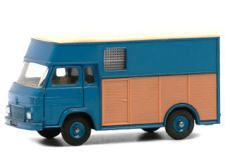 Lot 587 - DINKY TOYS (FRANCE) (1)