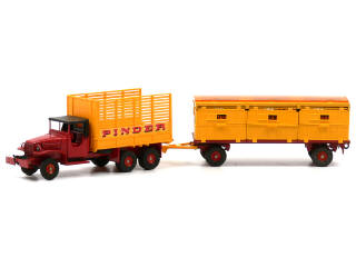 Lot 588 - DINKY TOYS (FRANCE) (1)