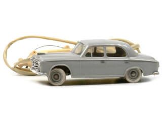 Lot 318 - JOUETS HACHETTE (FRANCE) (1)