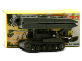 Lot 595 - DINKY TOYS (FRANCE) (1)
