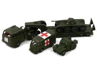 Lot 621 - DINKY TOYS (FRANCE) (4)