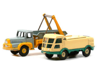 Lot 608 - DINKY TOYS (FRANCE) (2)