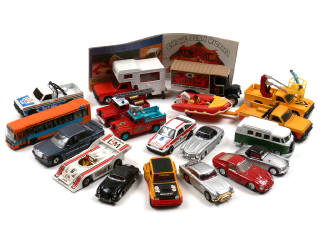 Lot 151 - CORGI TOYS (GB) (20)