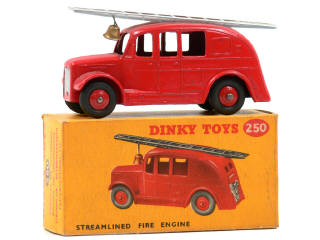Lot 643 - DINKY TOYS (GB) (1)