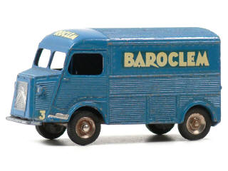 Lot 555 - DINKY TOYS (FRANCE) (1)