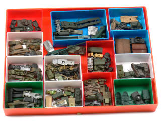 Lot 1415 - DIVERS (1)