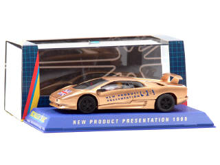 Lot 526 - SCALEXTRIC (1)