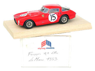 Lot 842 - STYLING MODELS (ITALIE) (1)