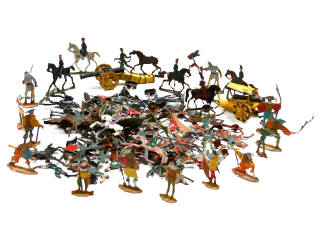 Lot 631 - FIGURINES DIVERSES (1)