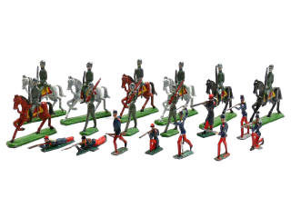 Lot 628 - FIGURINES DIVERSES (19)