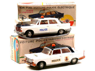 Lot 385 - FRANCE JOUETS (FRANCE) (2)