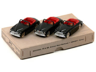 Lot 1193 - DINKY TOYS (FRANCE) (4)