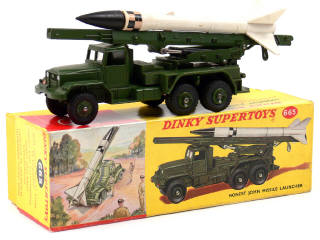 Lot 689 - DINKY TOYS (GB) (1)