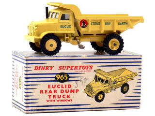 Lot 675 - DINKY TOYS (GB) (1)