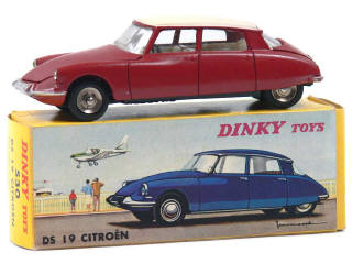 Lot 502 - DINKY TOYS (FRANCE) (1)