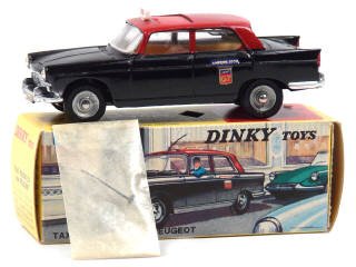 Lot 507 - DINKY TOYS (FRANCE) (1)