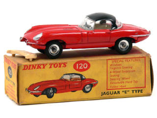 Lot 612 - DINKY TOYS (GB) (1)