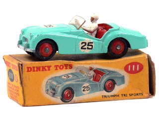 Lot 594 - DINKY TOYS (GB) (1)