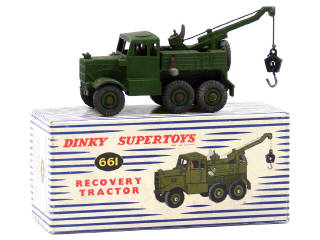 Lot 688 - DINKY TOYS (GB) (1)