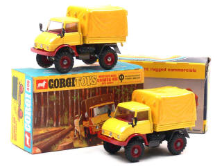 Lot 391 - CORGI TOYS (GB) (2)
