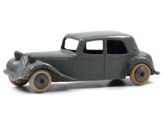 Lot 502 - DINKY TOYS (FRANCE) (1)