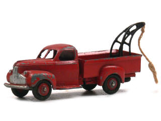 Lot 530 - DINKY TOYS (FRANCE) (1)