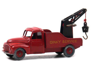 Lot 535 - DINKY TOYS (FRANCE) (1)