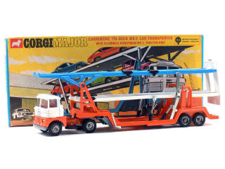Lot 390 - CORGI TOYS (GB) (1)