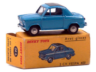 Lot 509 - DINKY TOYS (FRANCE) (1)