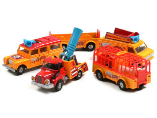 Lot 392 - CORGI TOYS (GB) (5)