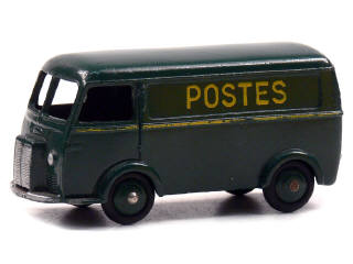 Lot 532 - DINKY TOYS (FRANCE) (1)