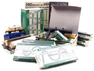Lot 232 - HORNBY 'HO' (1)
