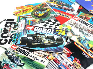 Lot 289 - DIVERS (GB) (18)