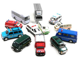 Lot 265 - DIVERS (12)