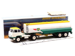 Lot 371 - DINKY TOYS (FRANCE) (1)