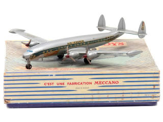 Lot 380 - DINKY TOYS (FRANCE) (1)