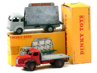 Lot 401 - DINKY TOYS (FRANCE) (2)