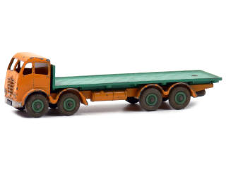 Lot 477 - DINKY TOYS (GB) (1)